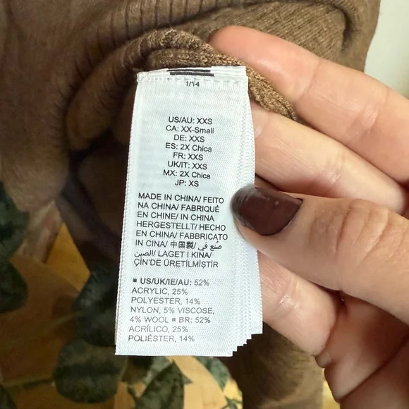 The Drop | Rib Knit Midi Dress - Picture 4 of 5